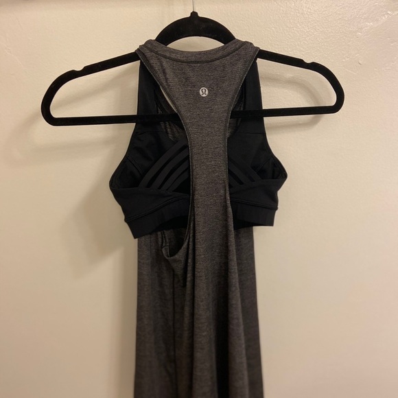 Lululemon Extra Mile Tank size 4 - Picture 5 of 7